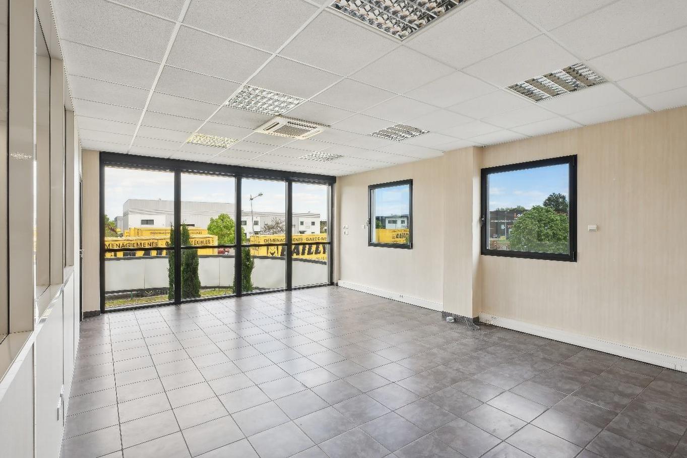 Local d'activité Saint-Priest 3506m² Location local d'activité Saint-Priest Rhône OLACT2424007 5